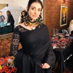 Sarah Khan Instagram – @humaadnanofficial #withrefugees #unhcrpakistan #humaadnan
#craftstories #fnkasiaXunhcr #sarahkhan