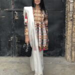 Sarah Khan Instagram - @wearing @katzo_official Bag @wishlistpk