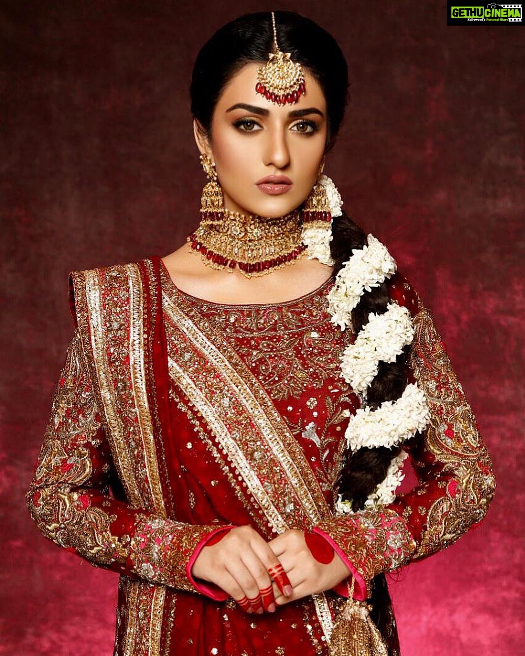 Sarah Khan Instagram - Wearing @ayeshaibrahimofficial Hair/Makeup/Photography @akifilyasofficial