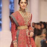 Sarah Khan Instagram - 👑 Walked for a very dear friend @humaadnanofficial and glammed up by non other than @akifilyasofficial #FashionPakistanWeek2018