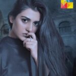 Sarah Khan Instagram - @belapurkidayan in few minutes! Only on @humtvpakistanofficial #8pm #belapurkidayan #tasha