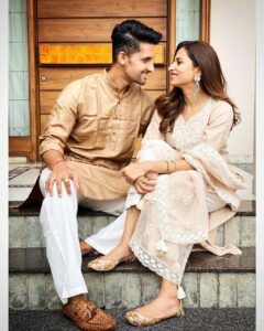 Sargun Mehta Instagram - Suit - @malvikakapoorr Jutti - @needledust