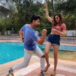 Sargun Mehta Instagram - Itni saaf holi kheli ki caption mein batana padega ki holi photos hain 🤣🤣🤣. @ravidubey2312