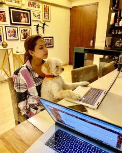 Sargun Mehta Instagram - Kaam toh yeh bhaisaab karte hain. Mera moyo❤❤❤❤❤