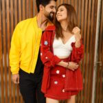 Sargun Mehta Instagram - Adding colour in each others life since 2010🥂 @ravidubey2312 📸 @dannyalaghphotos