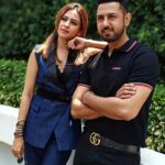 Sargun Mehta Instagram – Bol bol dassan ge ni sabnu… ki tussi kinna jhooth bolde o @gippygrewal 😂😂😂 Ps – Tap for deets
#chandigarhamritsarchandigarh #24THMAY2019 #6daystogo #sargunmehta #gippygrewal #punjabimovie
