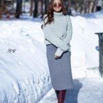 Sargun Mehta Instagram – Winter styling done right for promotions in #edmonton for #KALASHAHKALA 
Styled by – @_dhillonsimranofficial
Make up – @versaillesstudio 
Hair – @jhair_versaillesstudio 
Photography – @tejdphotography

#KALASHAHKALA #sargunmehta #promotions #edmonton #canada #canadawinter #snowdiaries #alberta Edmonton, Alberta