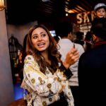 Sargun Mehta Instagram - My reaction when someone say "NEW YEAR PE HOUSE PARTY KAREIN KYA bahar bohot rush hota hai" 🔪🔪🔪🔪🔪. #yesiamnewyearpartyfan are you ??