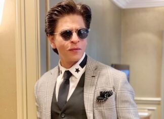 Shah Rukh Khan Instagram - On the way to @latrobeuni University.. Thank you for the kind gesture of offering a scholarship to a girl student from India for higher education and supporting the work at @meerfoundationofficial Melbourne, Victoria, Australia