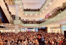 Shah Rukh Khan Instagram - Masha Allah. Thx Al Kout & Cinescape for getting me to meet such beautiful people. Ana Ahbak...I love you Kuwait. Issaqbaazi ho gayi Aap sab se.