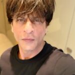 Shah Rukh Khan Instagram – No reason..no information…nothing to share, just ‘feeling good about life after a bath’ selfie…