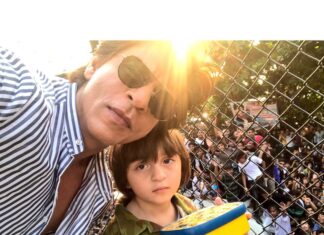 Shah Rukh Khan Instagram - A ray of sunshine... A sea of love... Thank you all for the happiness you bring every year!