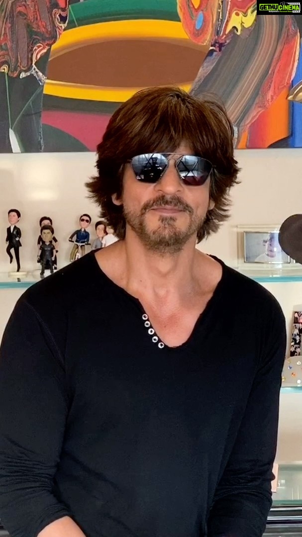 Shah Rukh Khan Instagram - Extremely grateful to #IforIndia, @badboyshah and @cacklerraj for music, lyrics & for working overnight. thank u Sunil for the edit. All so that I could sing. Ab bhai, lockdown mein mujhe gaate hue bhi jhelna padhega. AbRam is saying 'papa enough now!’ Par sab sahi ho jaayega!