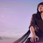 Shah Rukh Khan Instagram – Singing aati ho ya nahi, Zaalima ke liye toh gungunana padega. #Zaalima5thJan