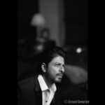 Shah Rukh Khan Instagram - Hold ur wishes in ur palms,loved ones in ur arms,worlds fury in ur heart & move with lite in ur eyes. @avigowariker