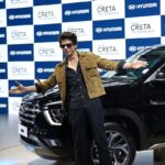 Shah Rukh Khan Instagram – The Future of Mobility is electrifying and promising with what Hyundai has to offer! Thank you @hyundaiindia for having me at the #AutoExpo2020 to unveil the Ultimate SUV, the #AllNewCRETA.