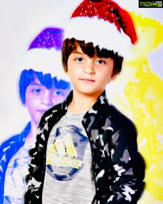 Shah Rukh Khan Instagram - Was tied up with helping ‘Santa’ arrange gifts for the kids. So didn’t get time to wish you all a Merry Christmas. May all of you find maximum happiness in wotever source of happiness you have. Lov to everyone. PS.:Thks for this edit...Santa appreciates all the help he can get.