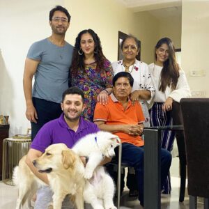 Shaheer Sheikh Instagram - Happiness is home made.. #betterTogether