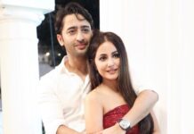 Shaheer Sheikh Instagram - Thank you for giving our poster so much love! Ab bas thoda sa intezaar, stay tuned for all the details. #MohabbatHai ❤️ @vyrloriginals @shaheernsheikh @mohitsuri @jeetganngulimusic @stebinben @kunaalvermaa @adityadevmusic @poojasinghgujral
