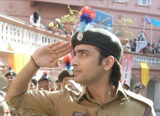Shaheer Sheikh Instagram - Let’s educate ourselves, bring compassion into our lives, and work towards a more UNIFIED, STRONGER and PROSPEROUS INDIA. Happy Independence Day 🇮🇳#happyindependenceday