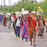 Shaheer Sheikh Instagram - Join the Roti Chain of Love The Roti Chain of Love started on May 16th has already been a huge blessing for the thousands in our city who are desperate to reach their home state to their families. Each one of us can help at least one hungry soul. Collectively we can help thousands! We need this everyday. Here’s what you need to do. Please follow this strictly so that there is uniformity & so that no one feels differently. 1. Each pack to contain 3 theplas or masala Rotis or Dal Rotis. 2. Pack them together in foil with mirchi & /dry chutney. Avoid pickles that might leak. So one roll = 3 theplas / Masala Rotis. 3. Avoid adding onions & potatoes as they get spoilt. 4. If you don’t have foil, use paper & ensure there is no leakage. In South Bombay, it would be great if you could drop off your parcels to any of the following addresses. Just message us by 11 am and let us know that you are doing so, along with the no of roti rolls, so that we can keep track & plan the route. All collections start are from 3 pm to 7 pm. Beyond Worli we will do a collection if there is a minimum of 50 rolls. Drop off point in Andheri : Sangeeta Harekal , C-707/708 Mercury, 4th Cross Road ,Lokhandwala Complex , Andheri ( W) Mumbai 400053 Tel no: +91 9820272889 Drop off point in Versova: ONLY BETWEEN 11 am & 1 pm Neelima Widge C/ o Shibani Shourie 702 Panch Ratna opp Fisheries Institute Panch Marg,Yari road Versova, Andheri Mumbai Tel: +91 98216 18937 Drop off point in Khar / Bandra: Neeta Bhatia 603, Sudhama Niwas, 16th Road, Khar(W), Mumbai 400052 Opp BPM School Tel: 9821288502 Drop off point in Prabhadevi : Preeti Singhania Jayant Apartment, Appa saheb Marathe Marg, Prabhadevi, Mumbai 400025. Near Century Bazaar Above Bakers Dozen Tel: +91 98199 90541 Drop off addresses in South Bombay: 1.Vinodini Lulla 202 Daisylea Mount Pleasant Rd Malabar Hill. Tel: 9820638439 2.Reshma Jain 132 -A,Grand Paradi Kemp’s Corner Mum Tel: 9920951074 3.Anju Sethi Ashishwang Worli Tel:9820098575 4.Ashish Bansal Atur Apts Opp. Fariyas Hotel Colaba Tel: 97734 75484 5.Amar Motwani Dina Bldg 5th floor 501 above aditya insurance Bldg tel: 98208 70000 Vinodini and Sunil Lulla