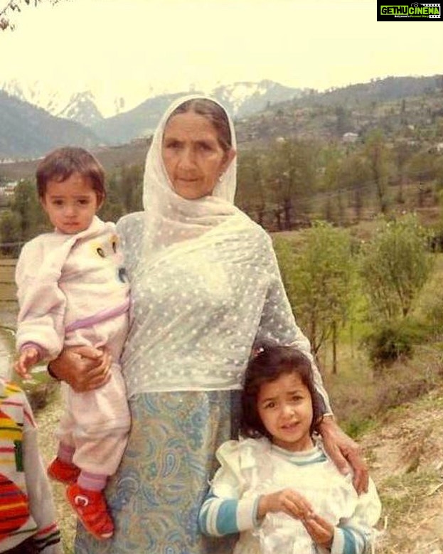 Shaheer Sheikh Instagram - Kulsooma Begum my Amma (my grandmother), a strong woman who held her family through the ups and downs of life. Who taught me what selfless love is. She always told me ‘the world can be a better place if we stop thinking only about ourselves’. This and many other life changing lessons that I imbibed from her have shaped me and my thinking process. As you continue to guide me through life, you will always live in my heart. #DownMemoryLane #fromthebeginning #stayhome #staysafe #bachpanse amma is carrying ifrah and Aleefa standing next to her. (My sisters)