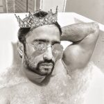 Shaheer Sheikh Instagram – All Hail King Julien  #madMe #kingJulien #shaheersheikh #selflove #selfproclaimed