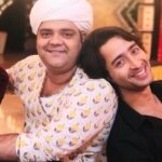 Shaheer Sheikh Instagram - Our panda on set.. @imromeera #yehrishteyhainpyaarke #haathiKaAnda