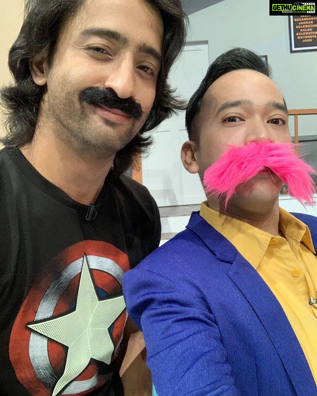 Shaheer Sheikh Instagram - Pesbukers live now @antv_official with my buddy @ruben_onsu #madMe #nightshift