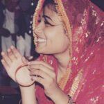Shalini Pandey Instagram - As they say, we all are made of stories :) I love this picture because it was one of my theatre days where I use to just go, be the character, live, breathe the character, play with it, be happy about it:) The only thing that I knew that time was "6-10" daily!! This was the time when we use to be at the rehearsal place daily, knowing nothing but to perform:) And yes as they " my dada's” taught me "We theatre people are not the normal crowd, we aren't ordinary" :) And I always knew I wasn't💛 This is a candid one during the rehearsal times of the play ISURI which changed me, in a lot good sense. This play gave me one of the best memories I can carry with me anytime, anywhere!! Hence, I wanted to share this extreme nostalgic memory with you guys, as you are my new family that I love from the bottom of my heart unconditionally ... PS: I LOVE YOU MY PEOPLE ♥😘