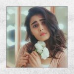 Shalini Pandey Instagram – फ़ूल-ing around.