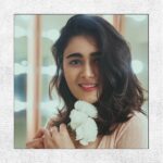 Shalini Pandey Instagram - फ़ूल-ing around.