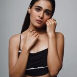 Shalini Pandey Instagram – Waiting. Watching. Wondering
.
.
.
📷: @pixel.exposures 
💄: @niccky_rajaani
💇🏻‍♀️: @manojchavan61
👗: @label_bella_d
💍: @stilskii.in
Styled By: @hemlataa9
Assisted By: @saloni142_ @jahnaviparmar