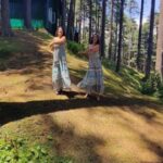 Sherlin Seth Instagram – Twinning with my OG bff @sumi_seth 💞15 years down the line, finally dancing to our favourite Barbie song. 
Impromptu choreography credit goes to me 😂
🎥 @sandeep8945
.
.
.
#patnitop #kollywoodactor
#sherlinseth  #viralreels #jammukashmir #iam #mother #motherdaughter #motherlove #reelitin #reelsinstagram #reelkarofeelkaro #reelitfeelit #forme #foryoupage #foryou #beauty #cute #feminism #love #nature #tree