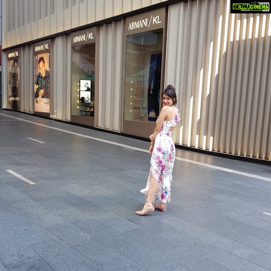 Sherlin Seth Instagram - Hello Malaysia ❤️ Pavilion KL