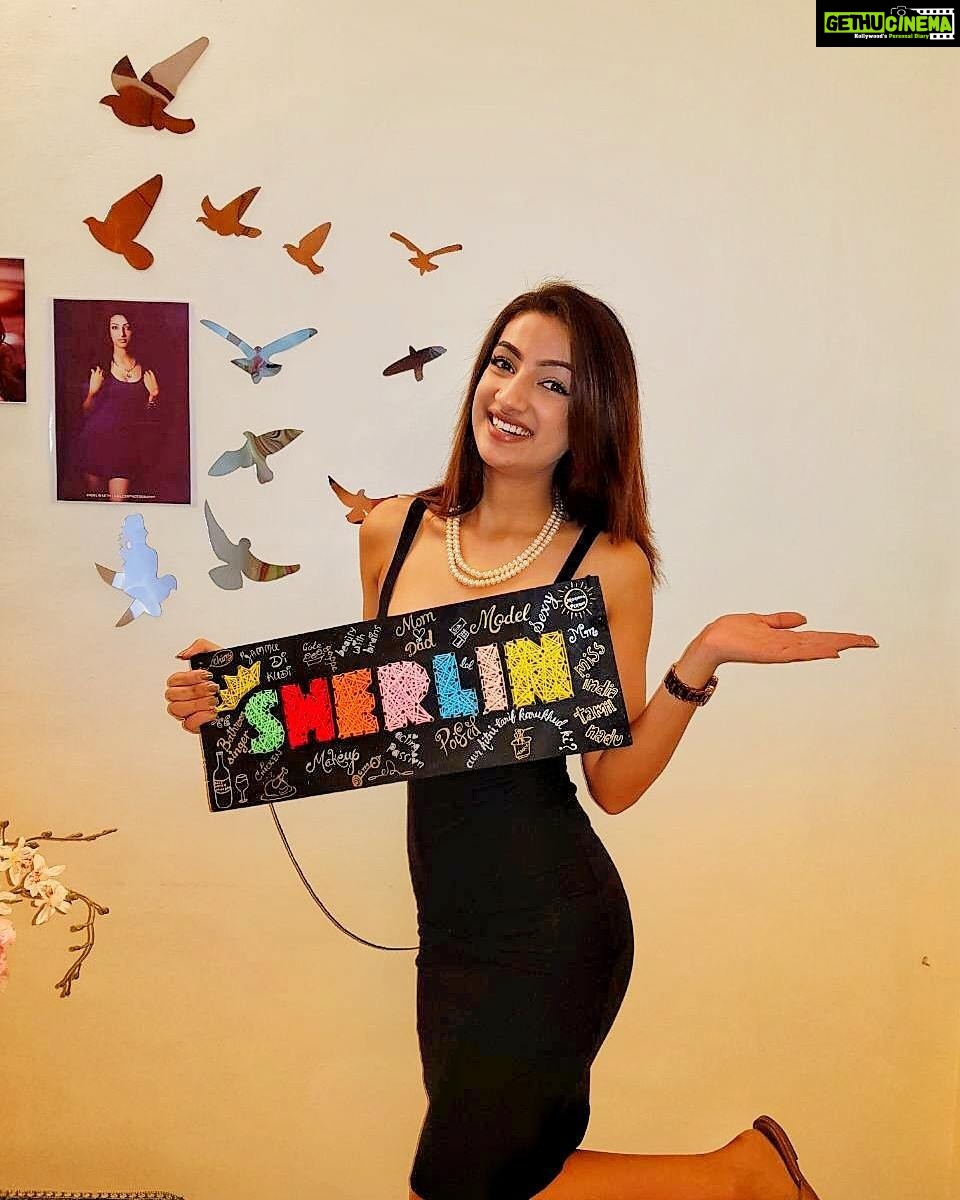 Sherlin Seth Instagram - Got this wonderful gift from @stoned_santa_ today. This beautiful string art is done by putting nails on a wooden board and can be customized into different sizes and shapes. I absolutely love the colorful wool used and the innovative doodles done. This piece of art was crafted by Sonal. One doesn't need an occasion to make your loved one feel special. Order it now from the link given in my bio. PS: Happy Valentine's day <3 @stoned_santa_ @trippy_entrepreneur PC: @sandeep8945 Editing Courtesy: @kratinc