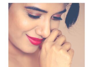 Shilpa Manjunath Instagram - Time to get shopping !! With the latest @danielwellington offer, you can buy a watch and get a complimentary strap ! Also, do not forget to use my code caps “DWXSHILPA” to save 15% on your purchase! Happy shopping! Bangalore, India