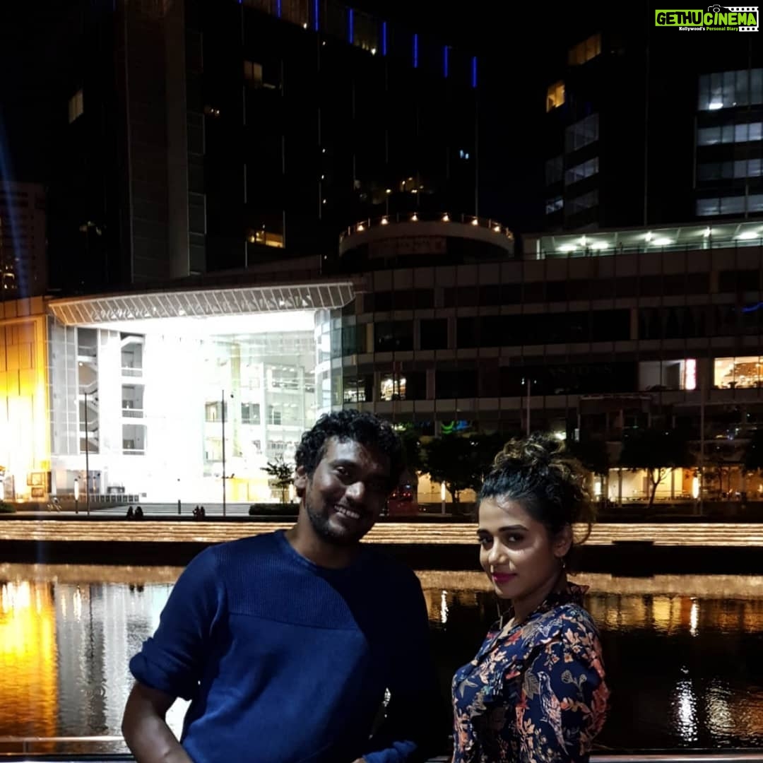 Shilpa Manjunath Instagram - Exactly a year back at this timeβ , is when i met this weird man (in my head) who turned out to be a gentleman .π€ A poet , dreamer,, honest, shrude, crazy, who thinks eating food is waste of timeππ and boringπββοΈπββοΈ,, puts more into the world than he takes outππ»ππ» He has this funny sense of humour.. and laughs all d time .. good and loud like i doπ . Thank god u met me Ranjith jeyakodi. π€£π€£ hahah lolππ@jeranjit The gr8 hearted friend of my race. π€π€π€