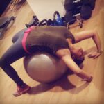 Shilpa Manjunath Instagram – Drop dead streching post workout😥😥😥
#fitness #crossfit #gym #fitnessmotivation #fitfam #instagood #fitlife