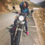 Shilpa Manjunath Instagram - ROYAL ENFIELD HIMALAYAN 💪
