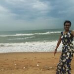 Shilpa Manjunath Instagram - Dancing to d tunes of an ocean 🌊 @lekha_manjunath Triplicane, Tamil Nadu, India