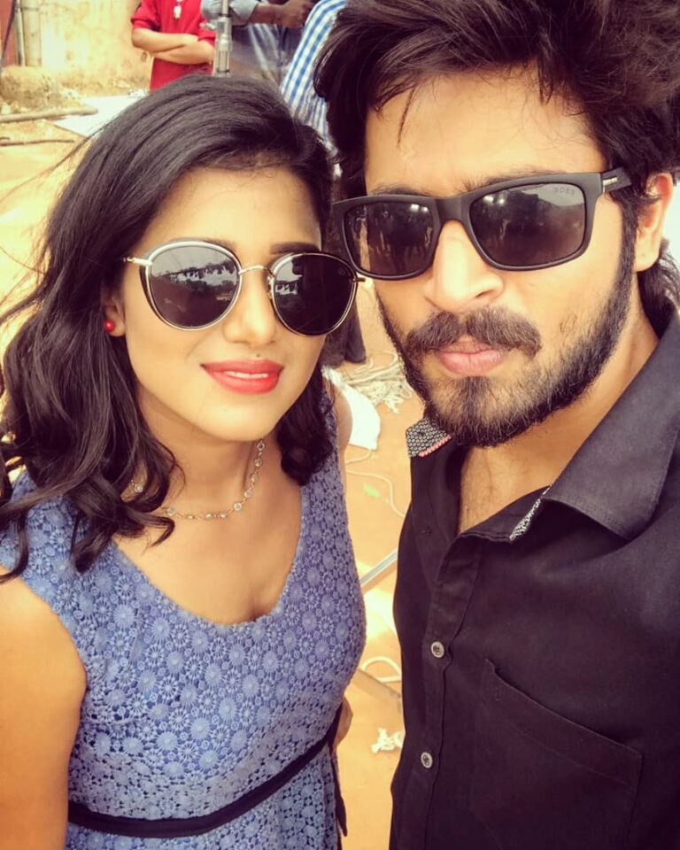 Shilpa Manjunath Instagram - The goggles and its models 😃😍 . .New day New movie with ‪@iamharishkalyan ‬😍🙌👍 #RJ2 #Harishkalyan #ShilpaManjunath Dir- @jeranjit Dop-@kavinrj_