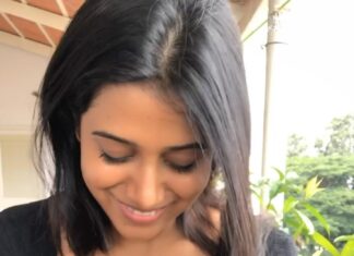 Shilpa Manjunath Instagram - Cover me in sunshine ☀️ Also my first reel.. yay😃😃