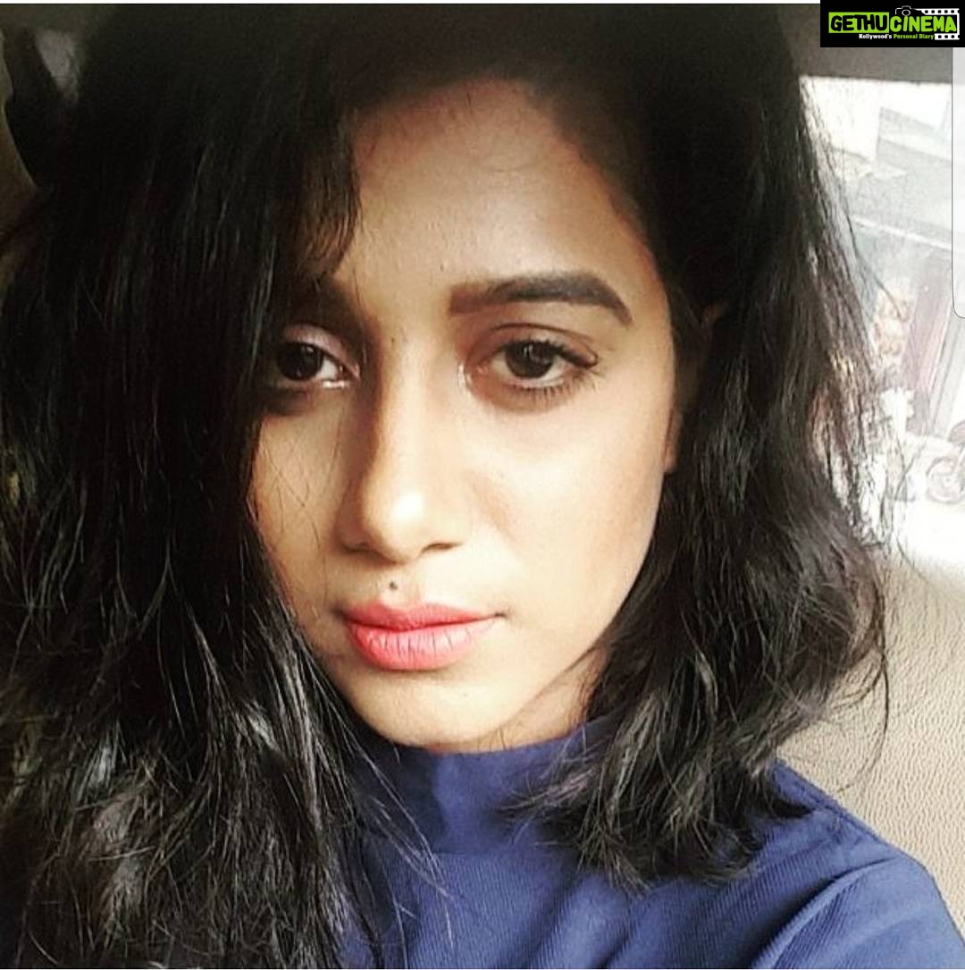 Shilpa Manjunath Instagram - I'm far from perfect🤷♀️🤷♀️.. i have more fat than i should😂😂 i have curves, I don't have a flat stomach .. scars coz i have a history. I go without makeup and sometimes dnt get my hair done.. im random and crazy🤣🤣. They say ATTITUDE I call it POISE.. You'll never influence the world being just like it .. so who cares!!