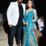 Shilpa Manjunath Instagram – #sistersmarriage😍 With the rockstar @raghudixit11 …
Wearing this beautiful dress from- @soucika_bridal_boutique 
Thanku @kamalrajmanickath nd @aadityabhatt1987 for bearing me 🙈🙈
Makeup nd hair-by me