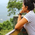 Shilpa Manjunath Instagram - This pic here,Looks very suttle and calm. In real, a second a later after d click I was chased by a monkey 😥.. and d rest u can magine 🤣🤣🤣