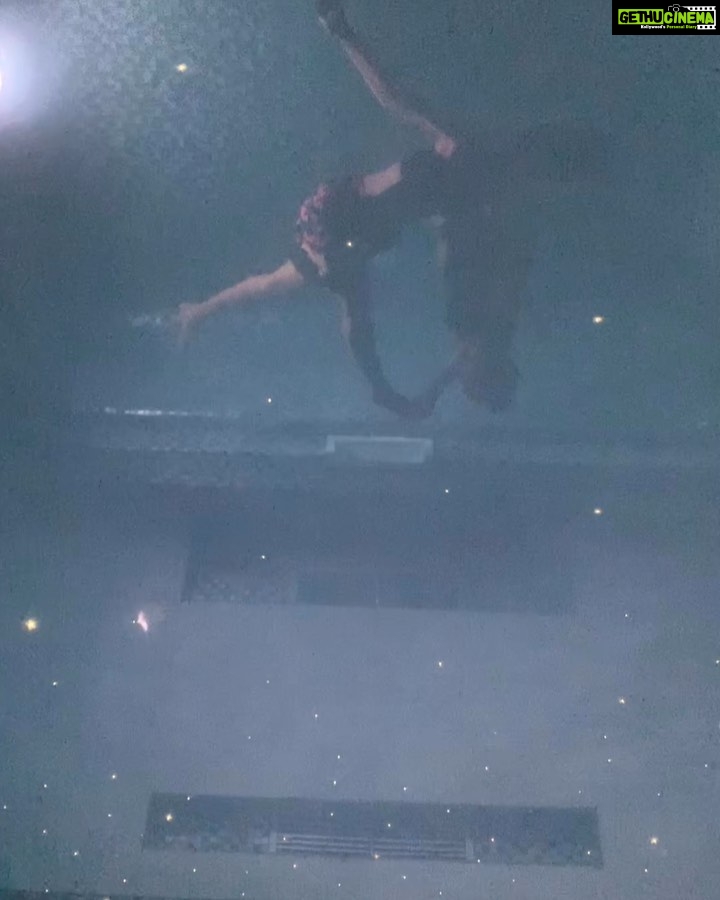 Shilpa Shetty Instagram - Today was an incredible feeling .. An Honest confession.. “I can’t swim” . I’ve tried so many times to learn, trust me.. but in vain.. So I’m not a water-baby ,but today I felt like a baby in a mother’s womb.. Had to share this with you.. the smile on my face is proof of the bliss I felt to just be able to #float .. for the first time ( with someone’s help ofcourse and no fear) is unparalleled.. To just let go ..of our fears , and trust is what we find hardest.. Lovvved this #watsutherapy an absolute #musttry ♥️😇🧿 @shawellness #shawellnessclinic #stretching #watertherapy #gratitude #happy #keepafloat #joy #letgo #littlejoys #learningnewthings #traveldiaries #spain