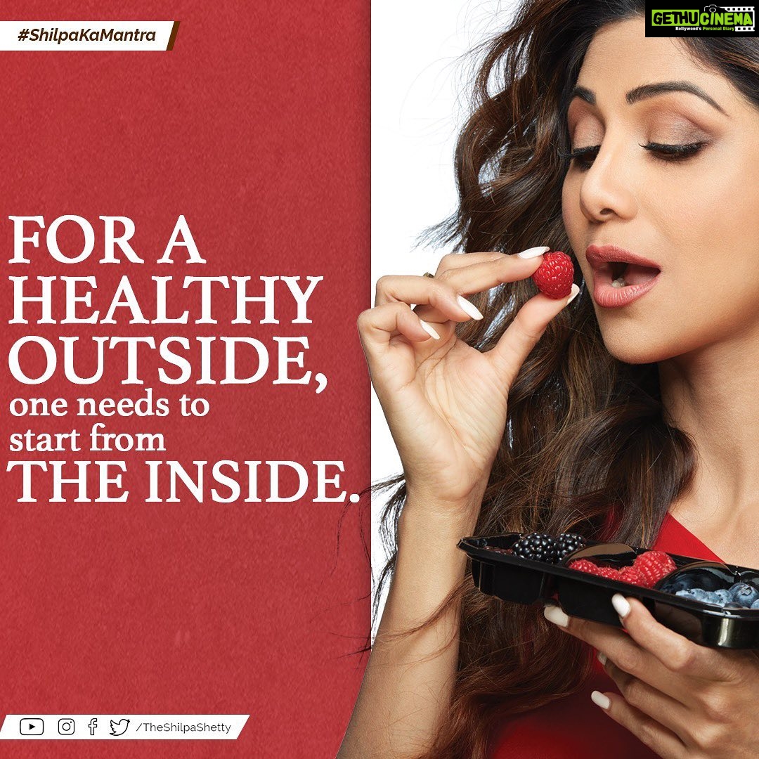 Shilpa Shetty Instagram - You are what you eat. So be mindful of your food and gut health. Refrain from eating what doesn’t make you feel better. Make healthy food your friend not your enemy. Remember, a healthy inside is a healthy outside. Make modifications, slowly and steadily and see the change . #swasthrahomastraho #shilpakamantra #tuesdaythoughts #healthy #mindfuleating #fitness #motivation #befit #lifestylemodification