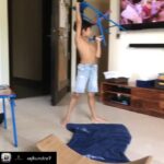 Shilpa Shetty Instagram - Saturday Shenanigans🤦🏻‍♀😂😝 Dunno where he’s learning all this from @rajkundra9, considering he hasn’t watched this movie!!! Is this what they call #genes😱Yeh vichitra maya...The background score is so apt matches my thought process 😅The funny thing is seeing him trying to #lipsync even when he doesnt know the song 😂🤣 My #babybali...🧿🧿🧿🧿 #saturday #son #genes #sonlove #gratitude #sonlove #mommywoes .............. Repost from @rajkundra9 Move over #bahubali here comes #Chairbali 😂 @viaanrajkundra I wonder where he gets his acting keedha from @theshilpashetty hmmmm can’t stop laughing at this! #family #laughter #love #joys #life #bond #fatherson #son #action #hero #actor #genes