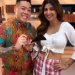 Shilpa Shetty Instagram – Great news!!!!
SSK Yog Pvt. Ltd has joined hands with @ranjeetbindra and acquired a 50% stake in Bastian Hospitality. 
With this acquisition, Bastian, One Street, and Whole and Then Some will now operate under Bastian Hospitality, a new venture. Without a bias, @bastianmumbai has always been one of my favourite restaurants. One of India’s leading chefs and our F&B director @chefkelvincheung has an innovative menu keeping health at the forefront, with an emphasis on fresh ingredients, produce, quality and amazing desserts. I believe that we are what we eat, which is why this venture is even more exciting. We plan to expand the Bastian restaurant brand across domestic and international markets.
Need all your blessings and good wishes as this is a new start

#newbeginnings #gratitude #blessings #bastian  #newventure #restaurant #newstart #letsdothis #healthyfood #foodlover #foodie #foodporn #healthylifestyle #indulgence #desserts #somethingnew #swasthrahomastraho